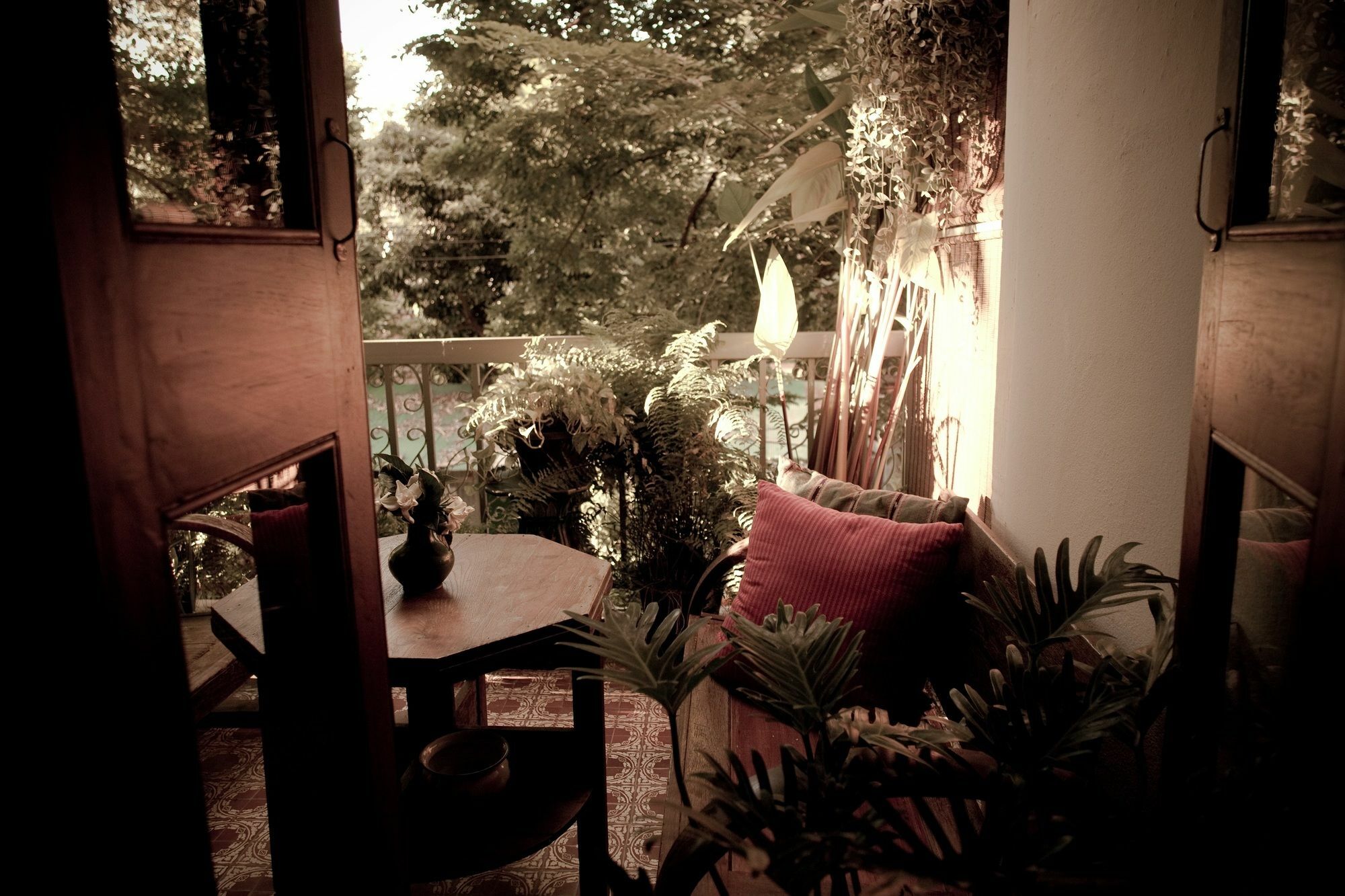 The Asadang Bed And Breakfast バンコク都 エクステリア 写真