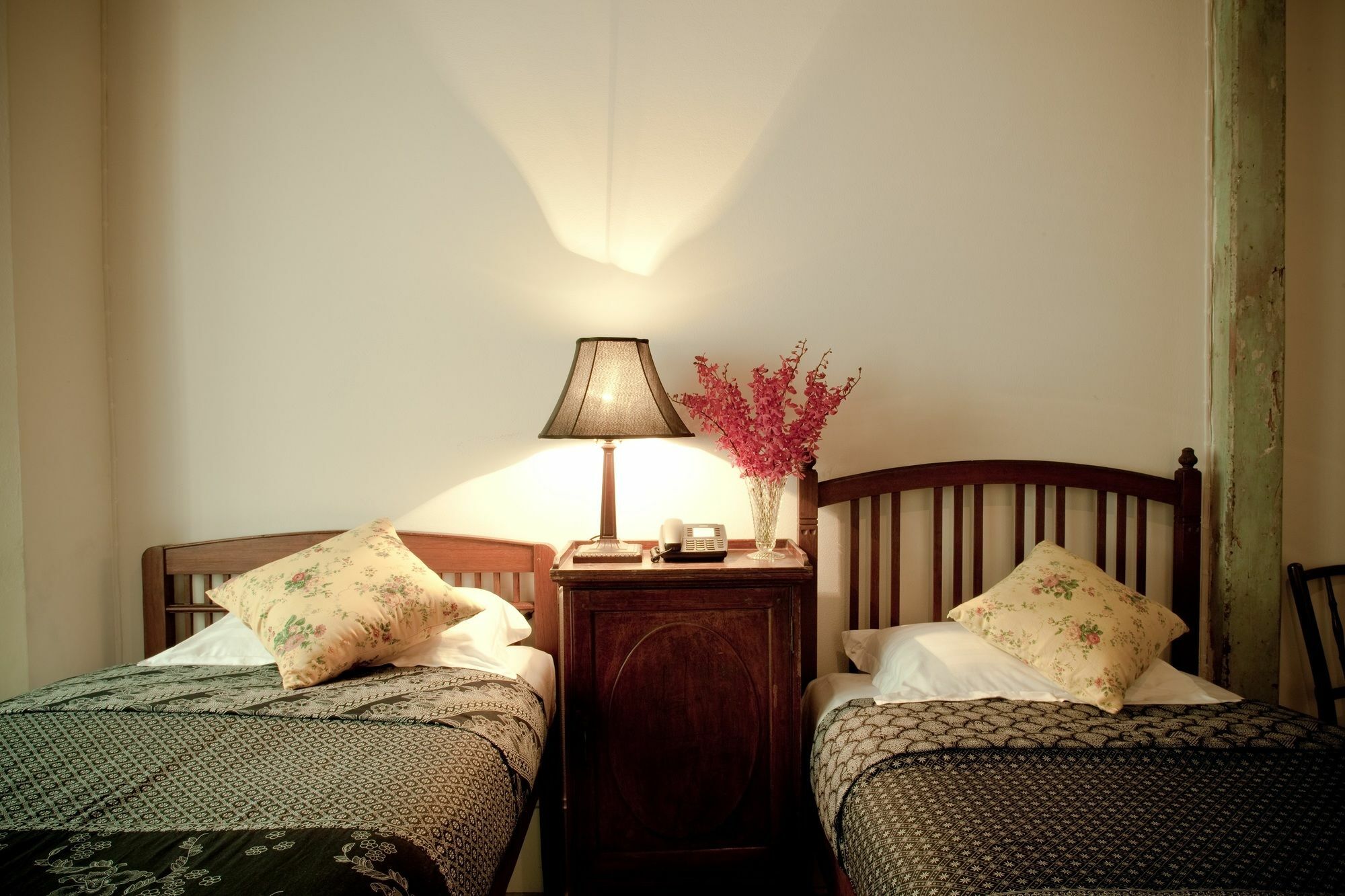 The Asadang Bed And Breakfast バンコク都 エクステリア 写真